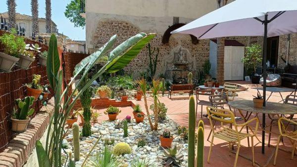 El Castell Embruixat Hotel Saint-Hippolyte  Exterior foto